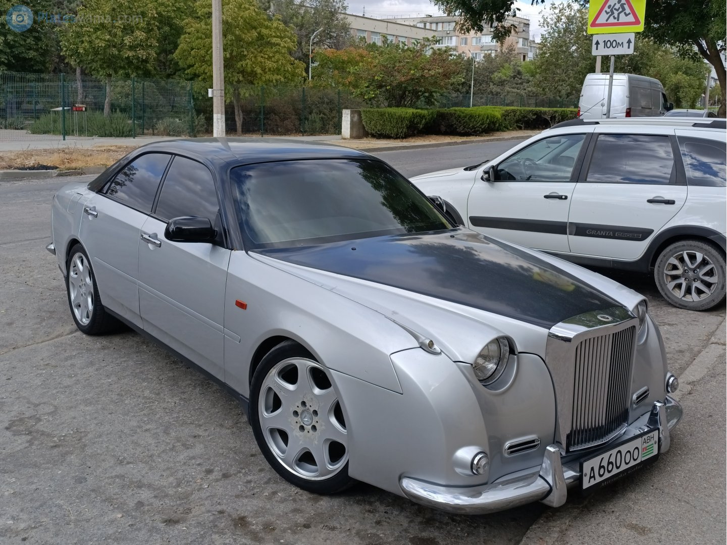 а 660 оо, Mitsuoka Galue 2nd gen (Y34), 1999–2005 (based on Nissan Cedric)