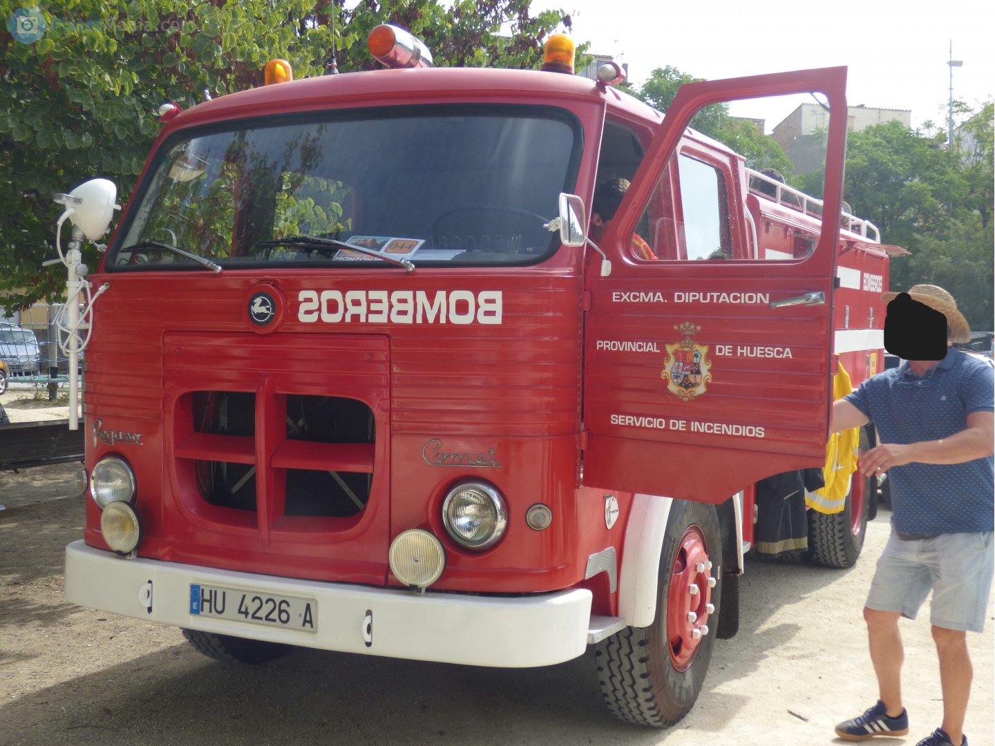 HU 4226 A, Pegaso Comet 