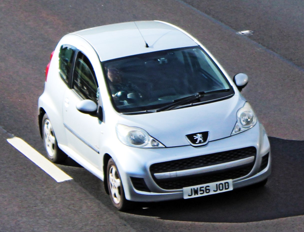 JW56JOD, Peugeot 107 1st gen 3-door Hatch (B0), 2005–2014