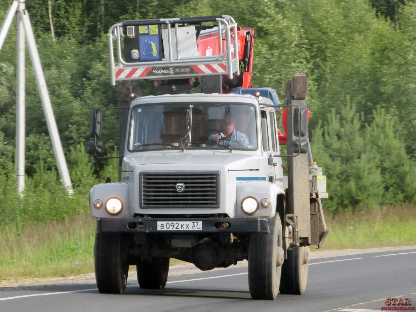 в 092 кх 37, GAZ 3308 3308 (3325) Егерь (Eger') Double Cab, 1997–2020