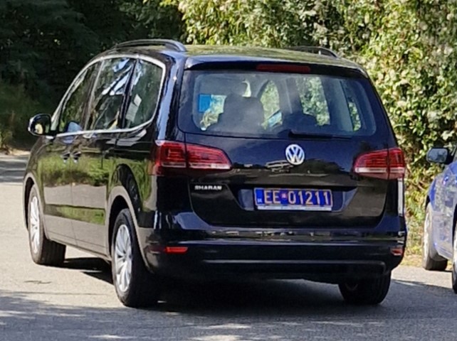 EE 01211, Volkswagen Sharan 2nd gen (7N), 2010–2022