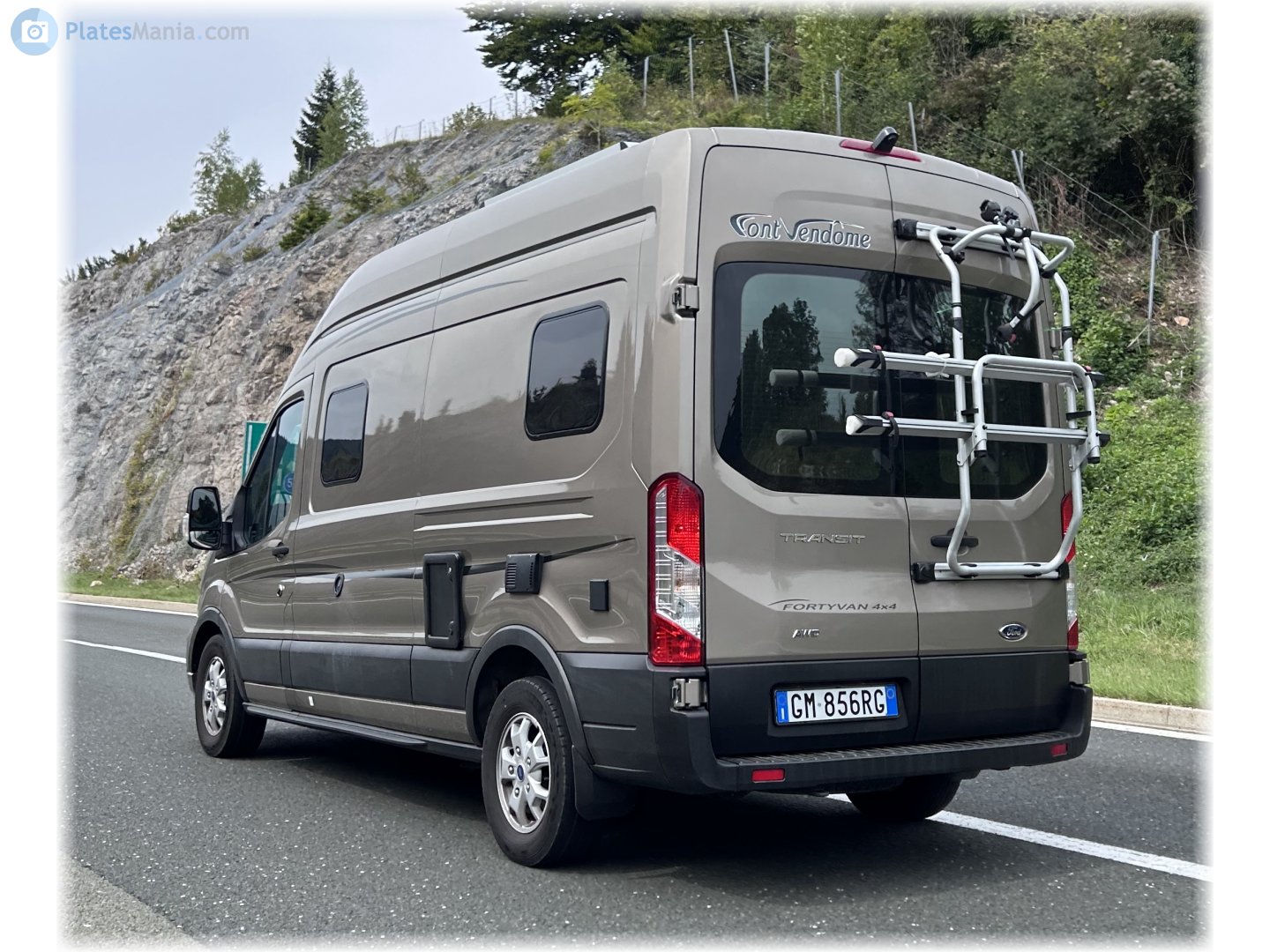 GM 856 RG, Font Vendôme 