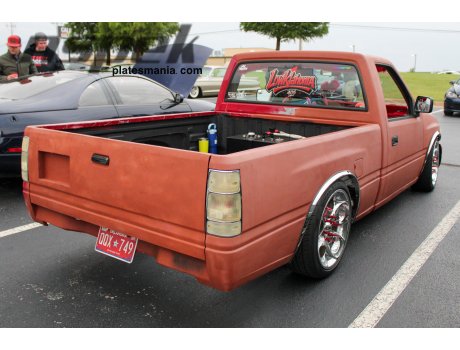 QQX-749, Isuzu Pickup