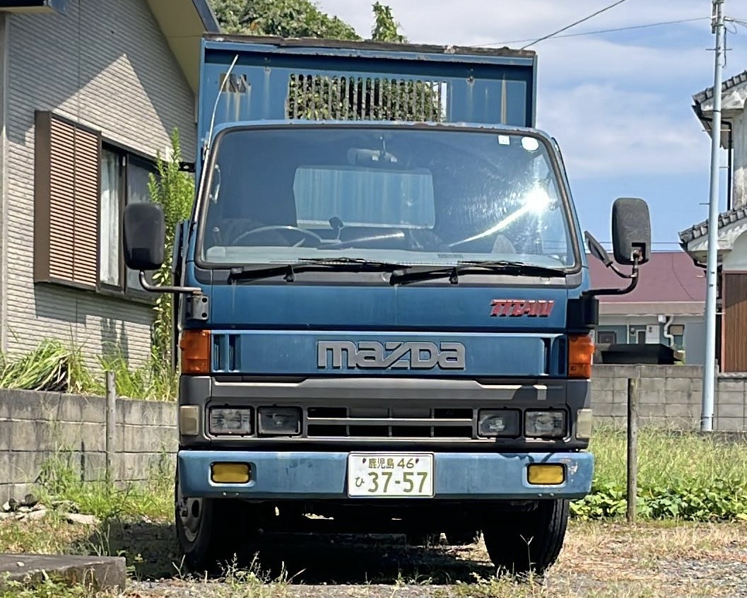鹿児島 46 ひ 3757, Mazda Titan 2nd gen, 1980–1989