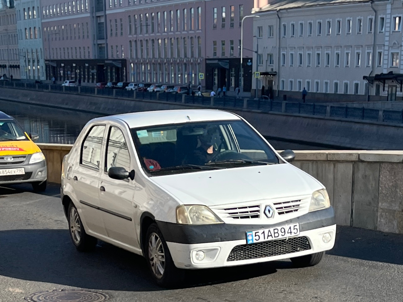 51AB945, Renault Tondar 90 1st gen (L90; IR-market), 2007–2018