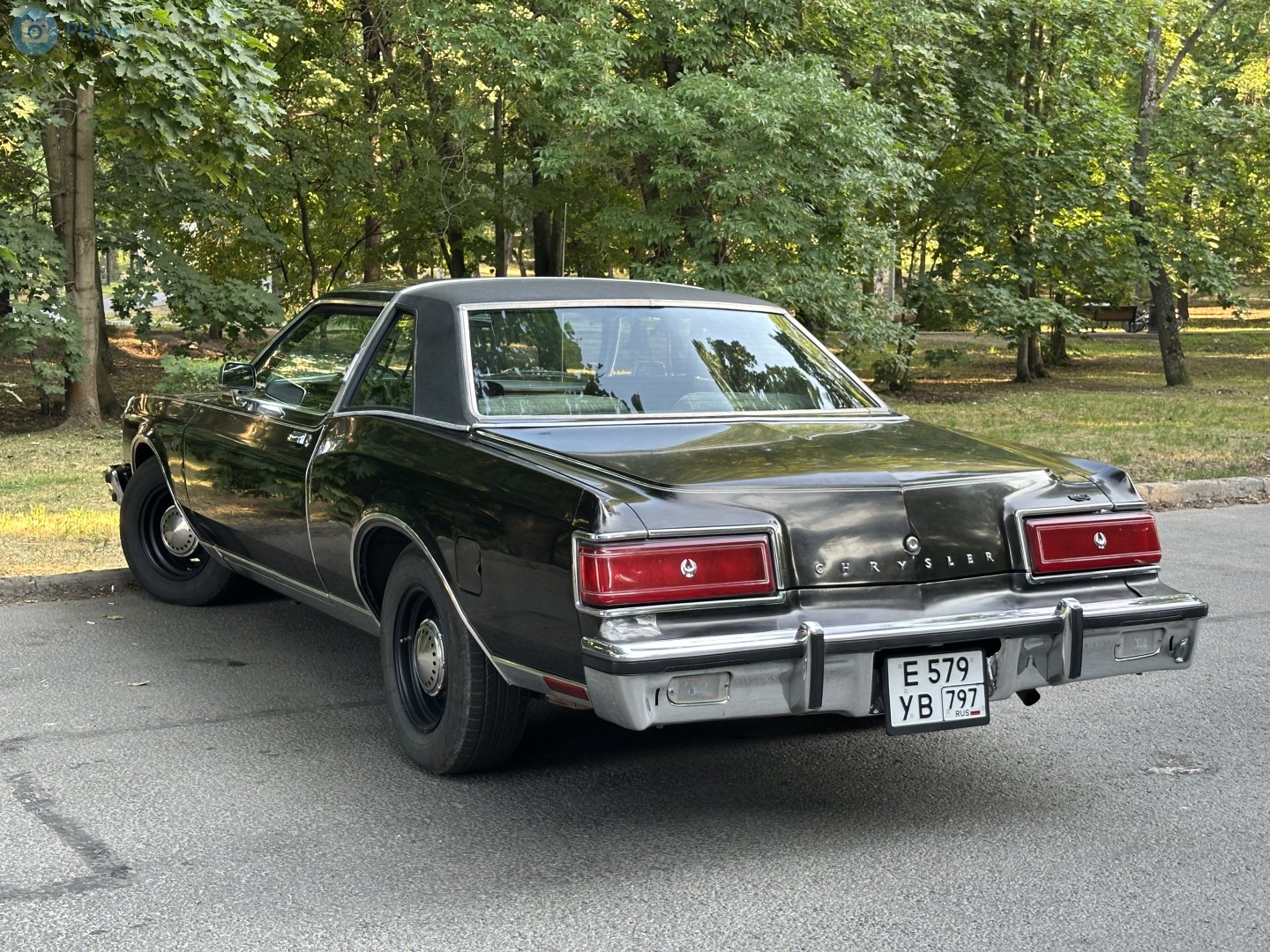 е 579 ув 797, Chrysler LeBaron 