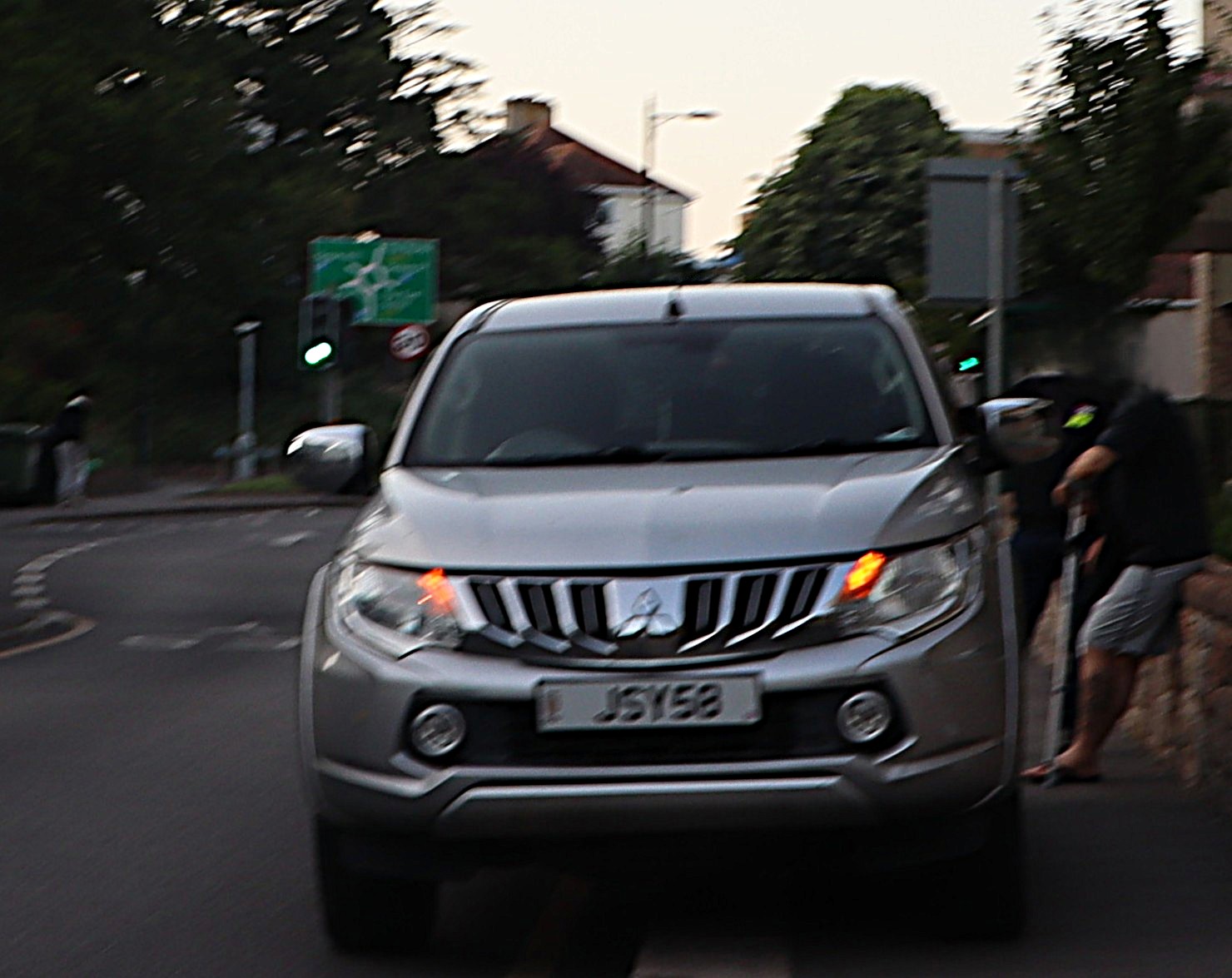 JSY58, Mitsubishi L200 5th gen (KJ/KK/KL), 2015–2019 (–present for LATAM-market)