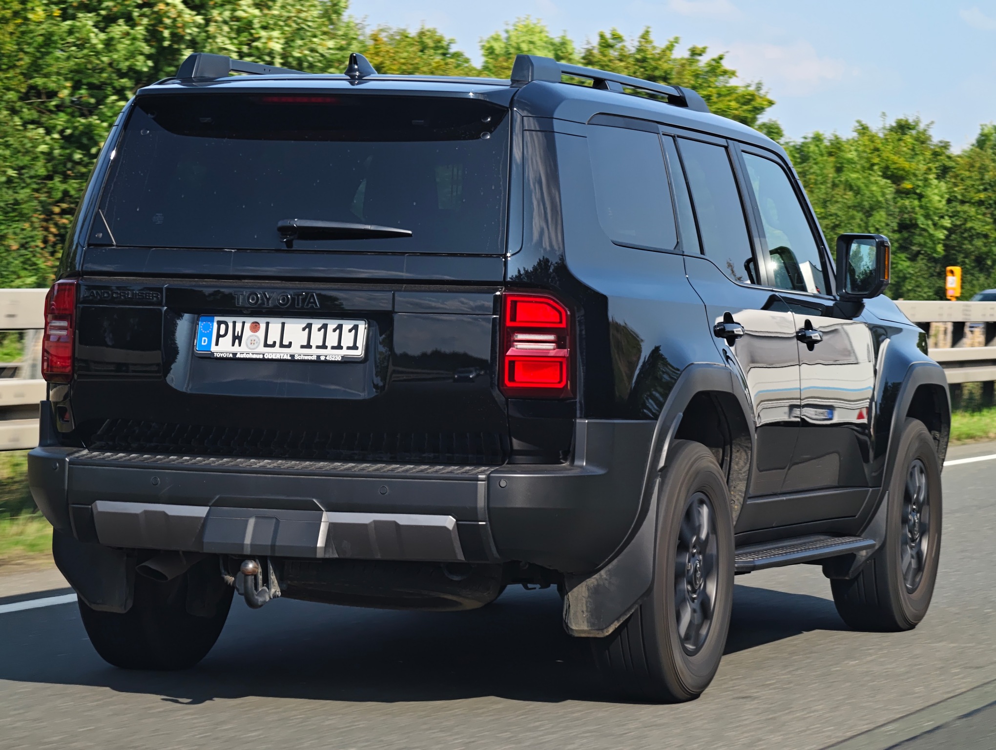 PW LL 1111, Toyota Land Cruiser Prado 5th gen (J250), 2023–