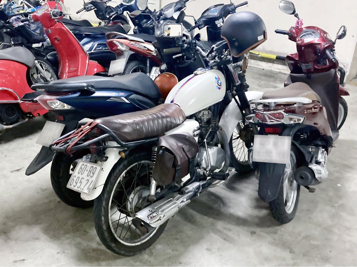 60-B9 695.24, SYM Husky 