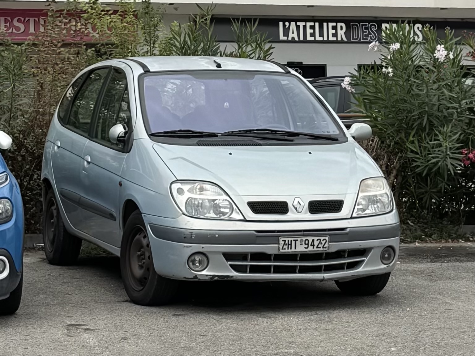 ZHT-9422, Renault Scénic 1st gen (J64), facelift, 1999–2003 (–2010 for LATAM-market)