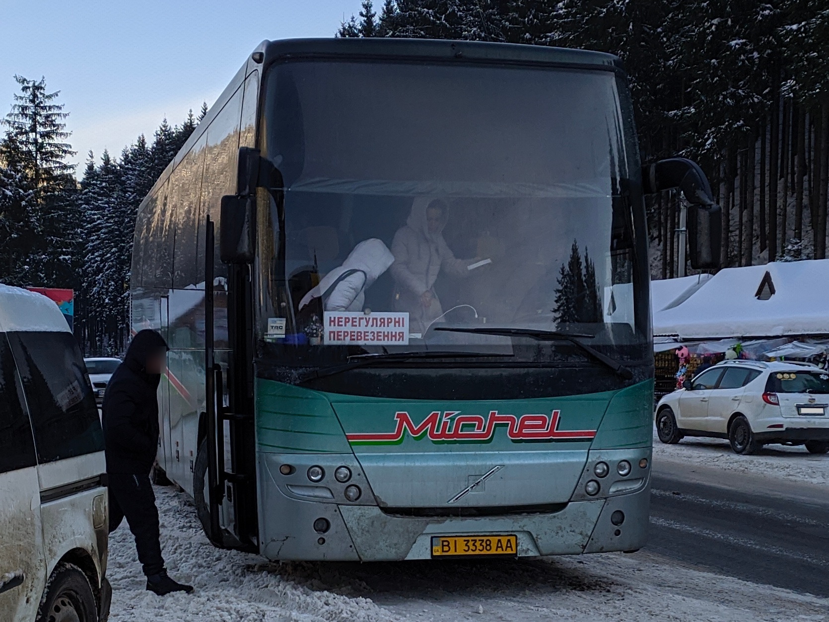 BI 3338 AA, Volvo 9900 1st gen, 2001–2005