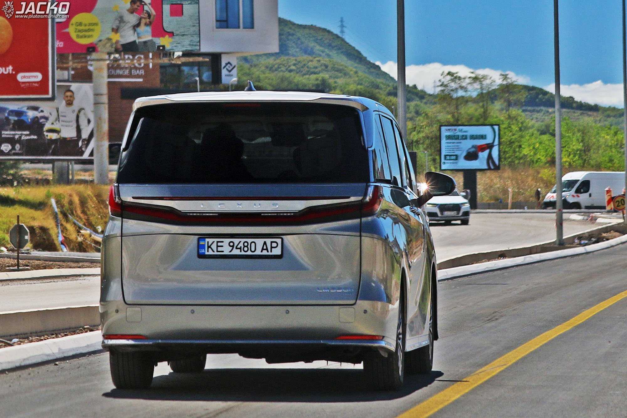 KE 9480 AP, Lexus LM 2nd gen (AW10), 2023–