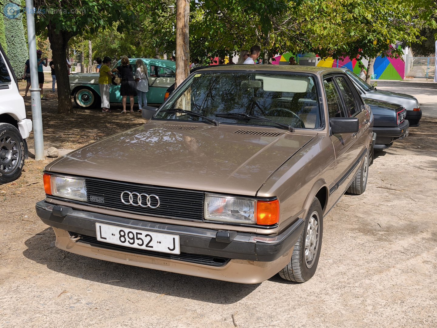 L 8952 J, Audi 80 2nd gen 2-door Sedan (B2/81/85), 1979–1986