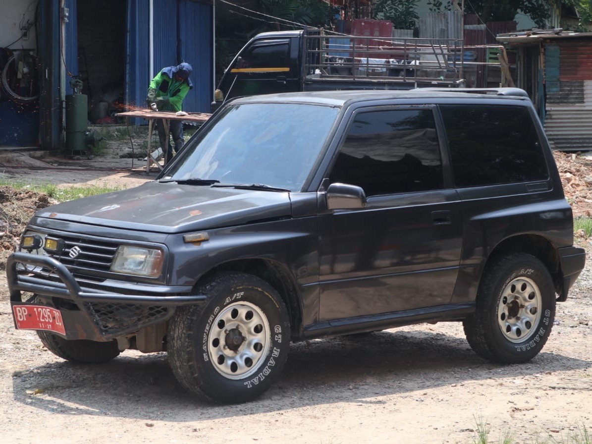 BP 1295 ZC, Suzuki Vitara 1st gen 3-door SUV (ET/TA), 1988–1998