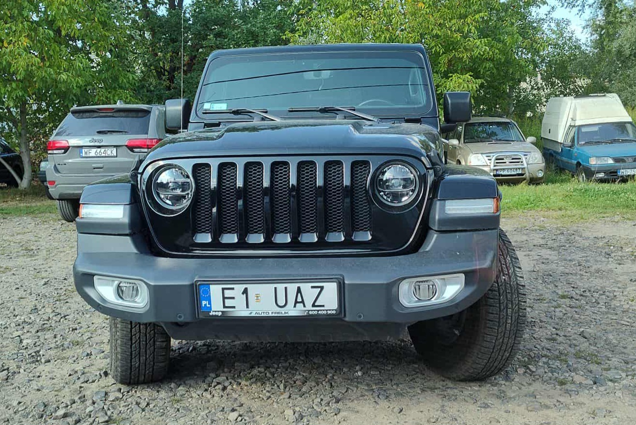 E1 UAZ, Jeep Wrangler 4th gen (don't set)