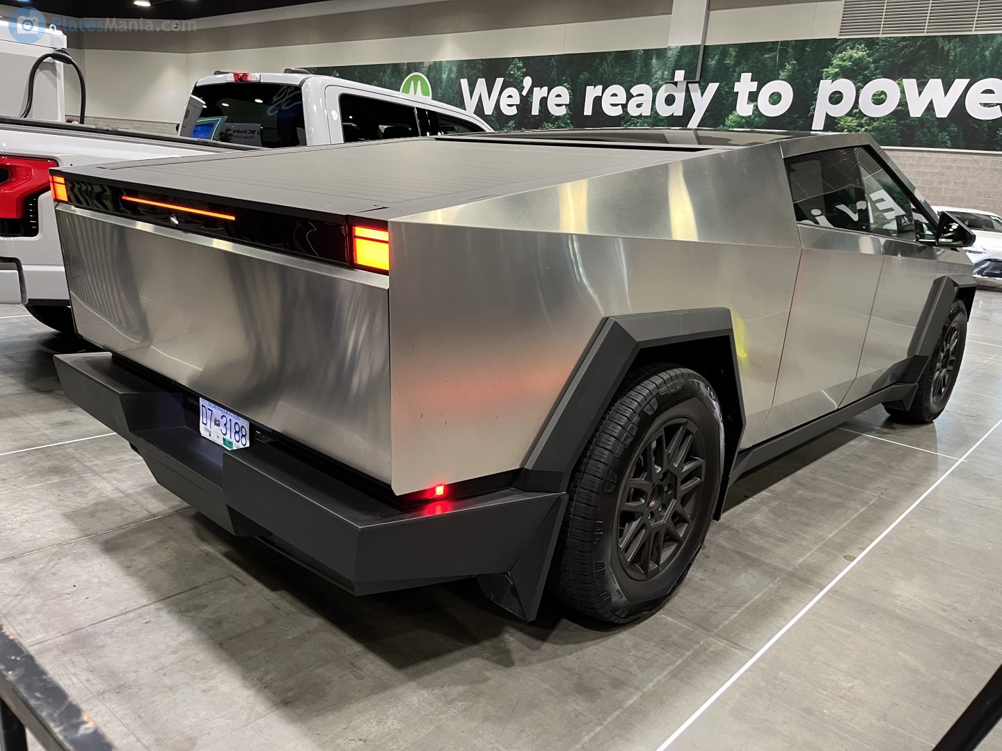 D7-3188, Tesla Cybertruck 1st gen, 2023–
