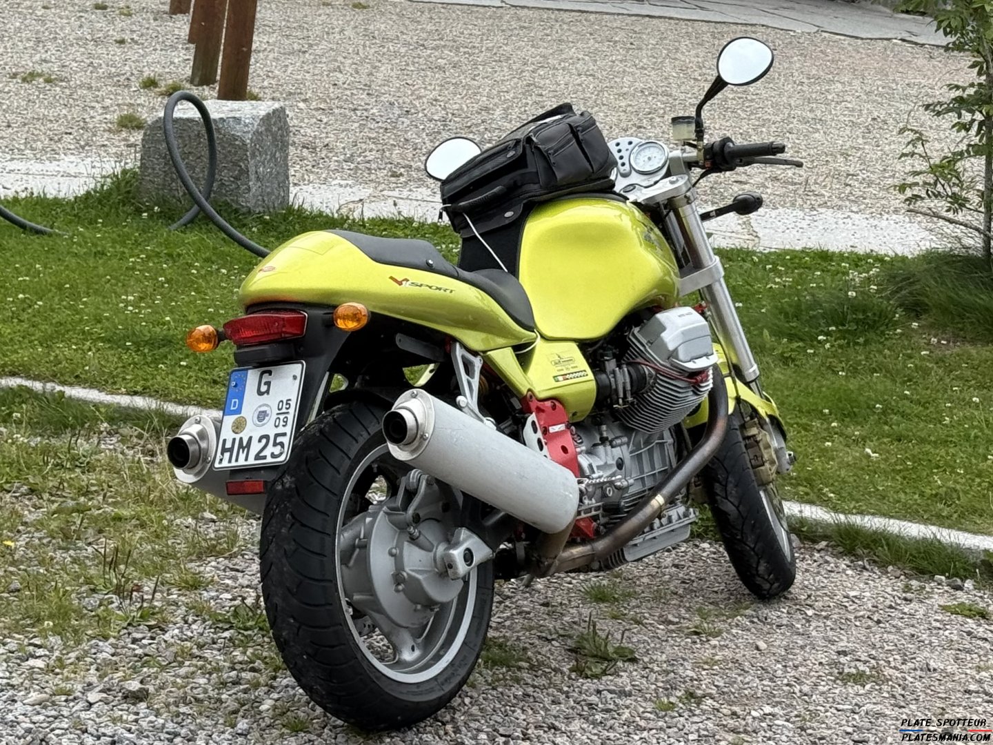 G HM 25 (05/09), Moto Guzzi V11 