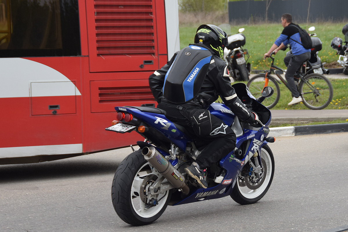 3462 ае 71, Yamaha YZF 1st gen R1, 1998–1999