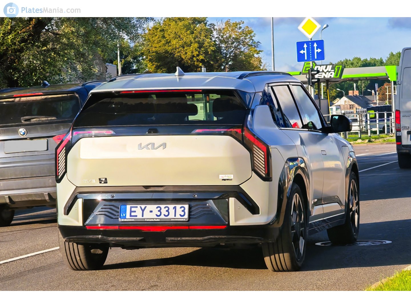 EY-3313, Kia EV3 1st gen (SV), 2024–