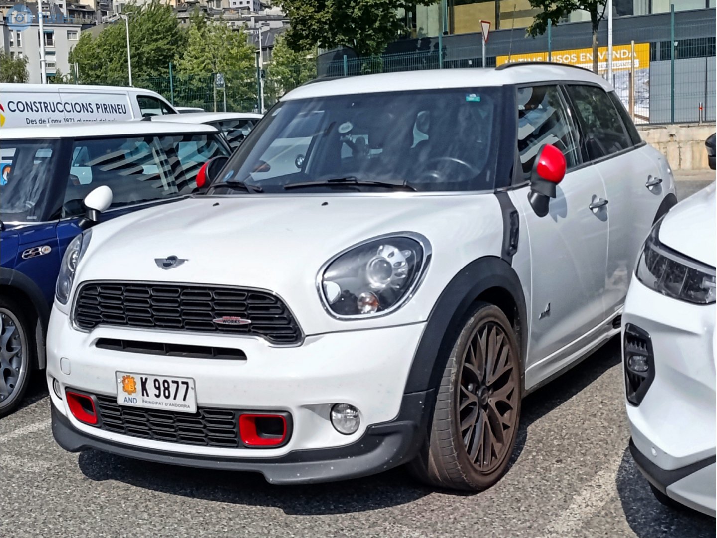 K 9877, MINI Countryman 