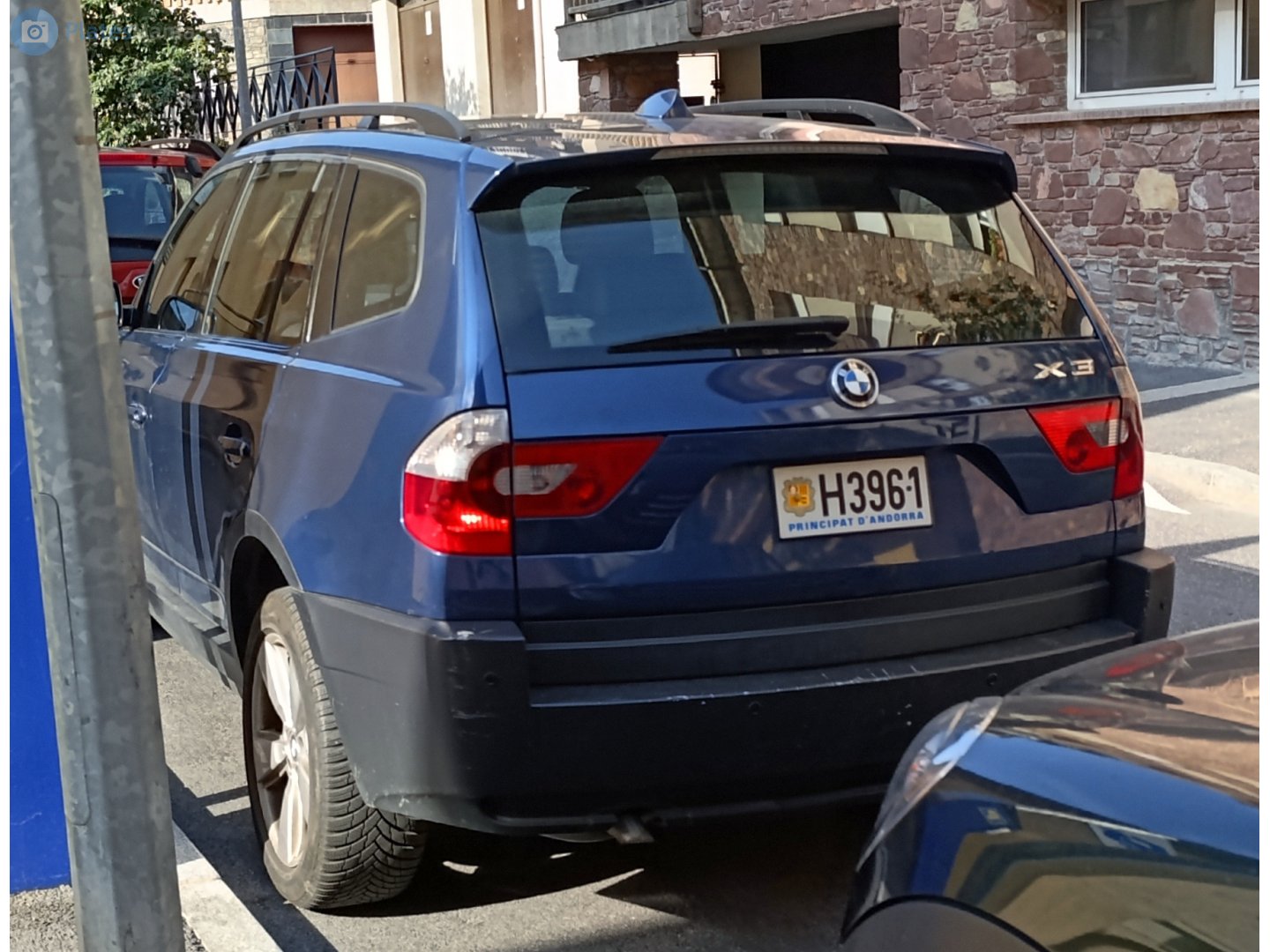 H 3961, BMW X3 