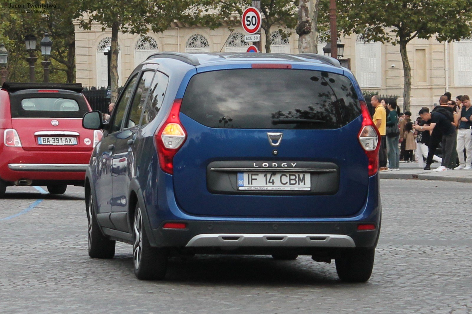 IF 14 CBM, Dacia Lodgy 1st gen Stepway (J92), 2012–2022