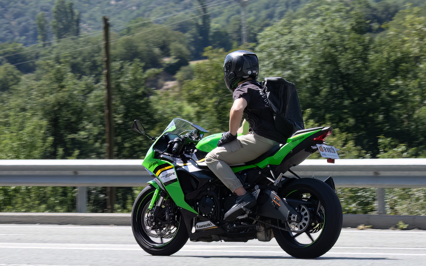 R 8820, Kawasaki Ninja ZX-6R 10th gen, 2024–