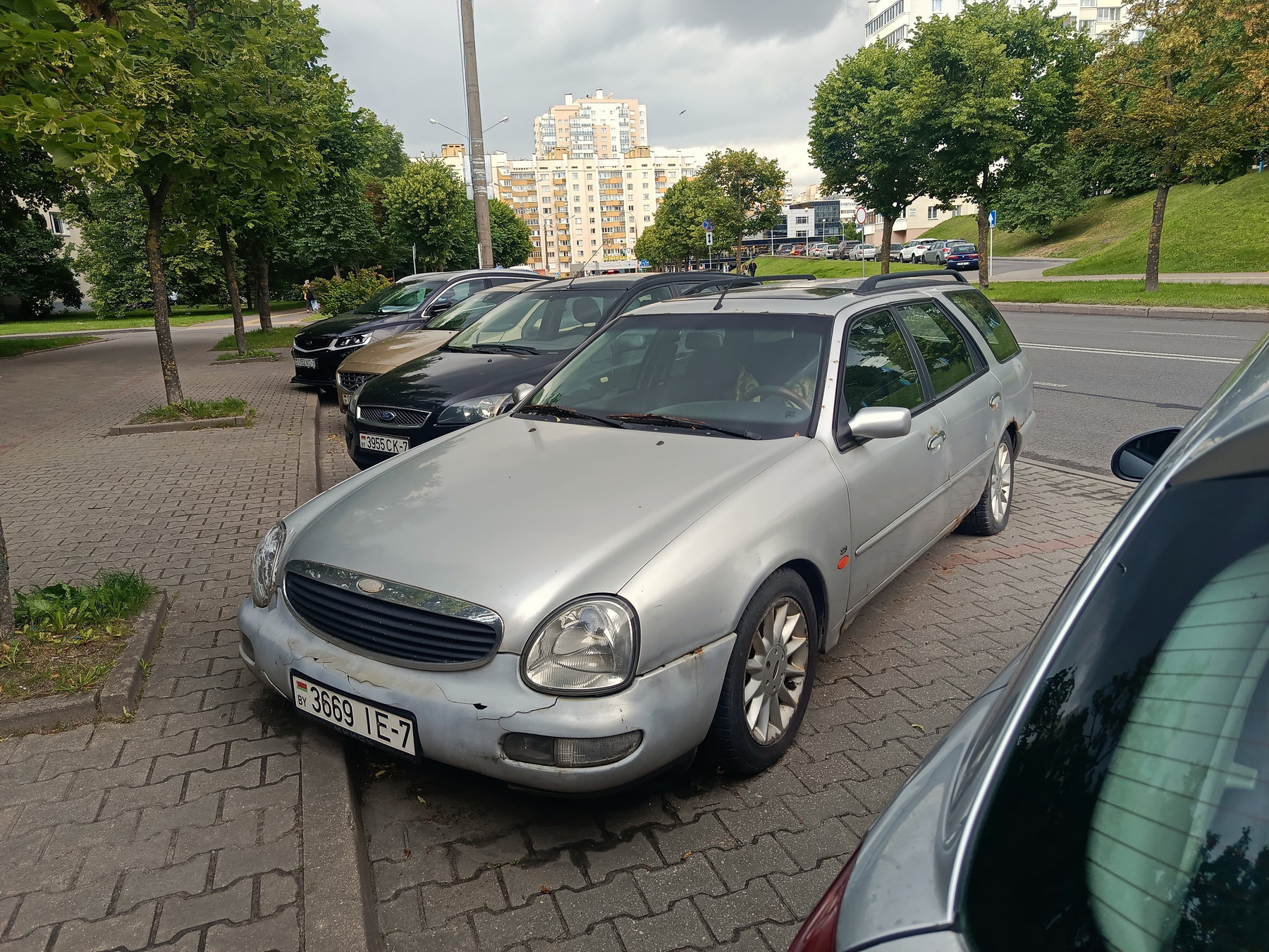 3669 IE-7, Ford Scorpio 2nd gen Turnier Wagon (GNR), 1994–1998