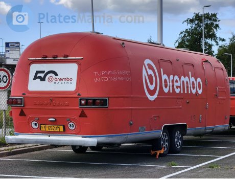 FY 692 AM, Airstream Sovereign