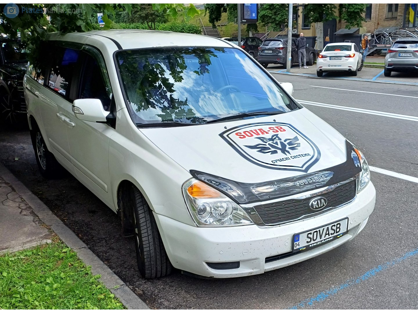 04 SOVASB, Kia Carnival 2nd gen Grand Carnival (VQ), 2006–2014 (–2015 for AU-market)