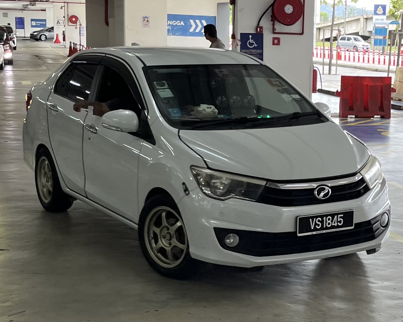 VS 1845, Perodua Bezza 1st gen (B300), 2016–2020