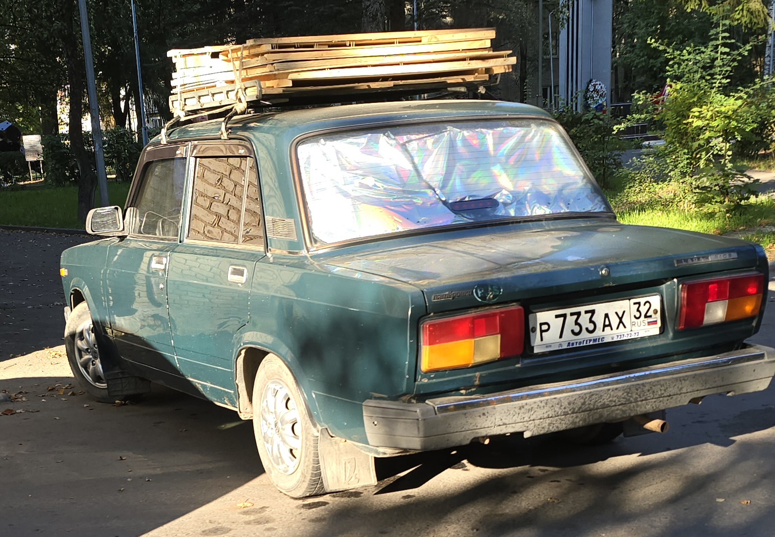 р 733 ах 32, Lada (VAZ) 2105 