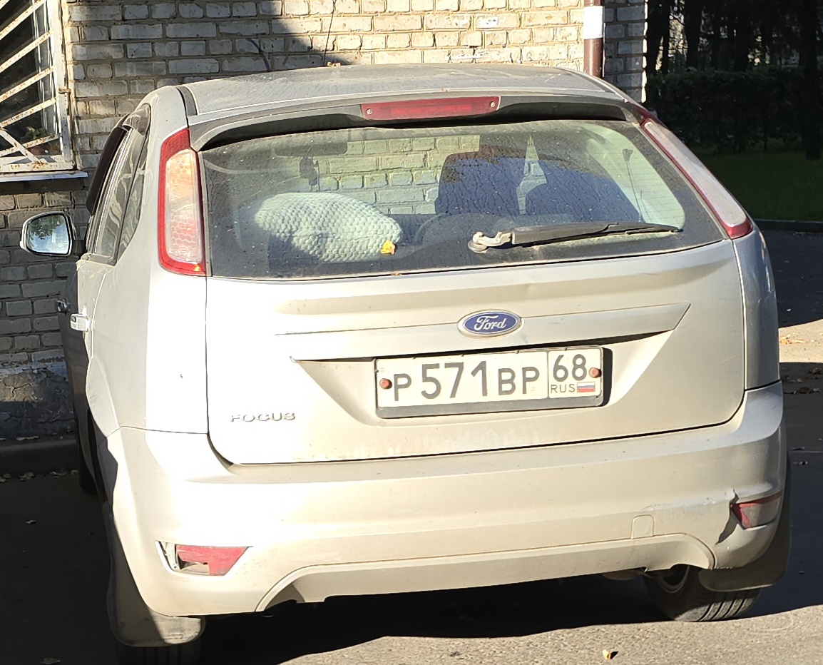 м 571 вр 68, Ford Focus 2nd gen (Classic) 5-door Hatch (DA3; C307), facelift, 2008–2011 (–2014 for CN- and LATAM-market)
