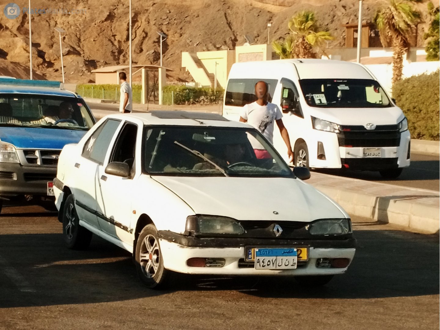 ٩٤٥٧ لنط, Renault 19 1st gen Sedan (L53), facelift, 1992–1997 (–1999 for LATAM- and –2000 for TR-market)