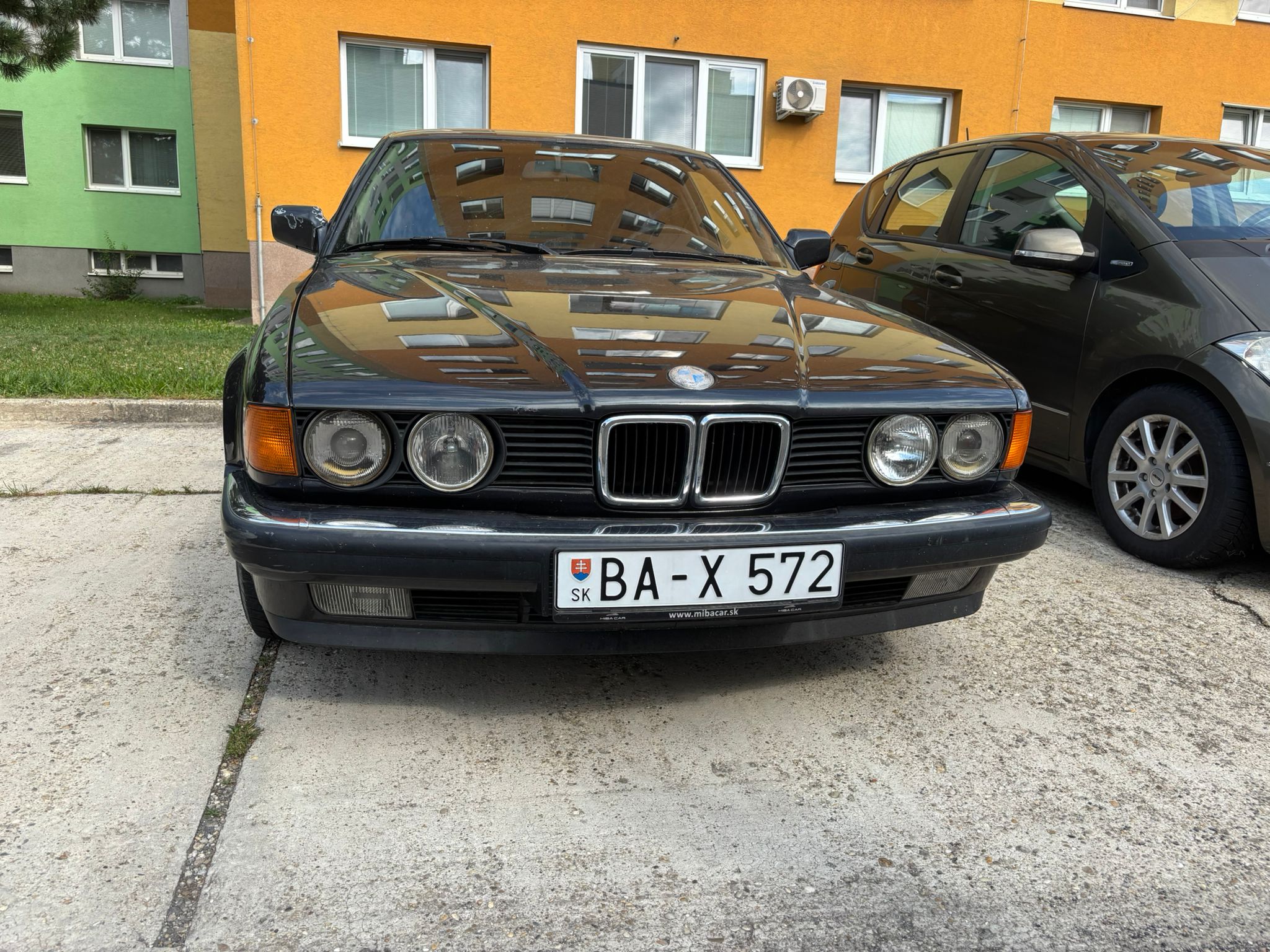 BA X 572, BMW 7 Series 2nd gen (E32), 1987–1994