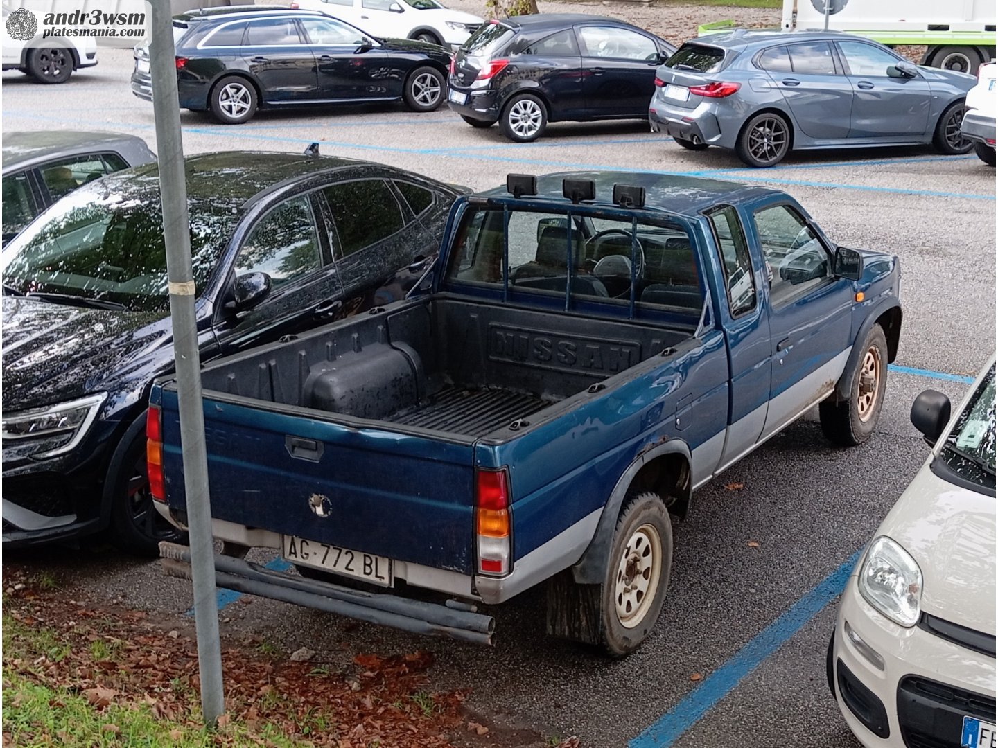 AG 772 BL, Nissan Navara 1st gen (D21), 1989–1997