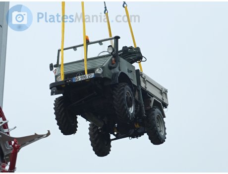 BQ-996-ZD, Mercedes-Benz Unimog