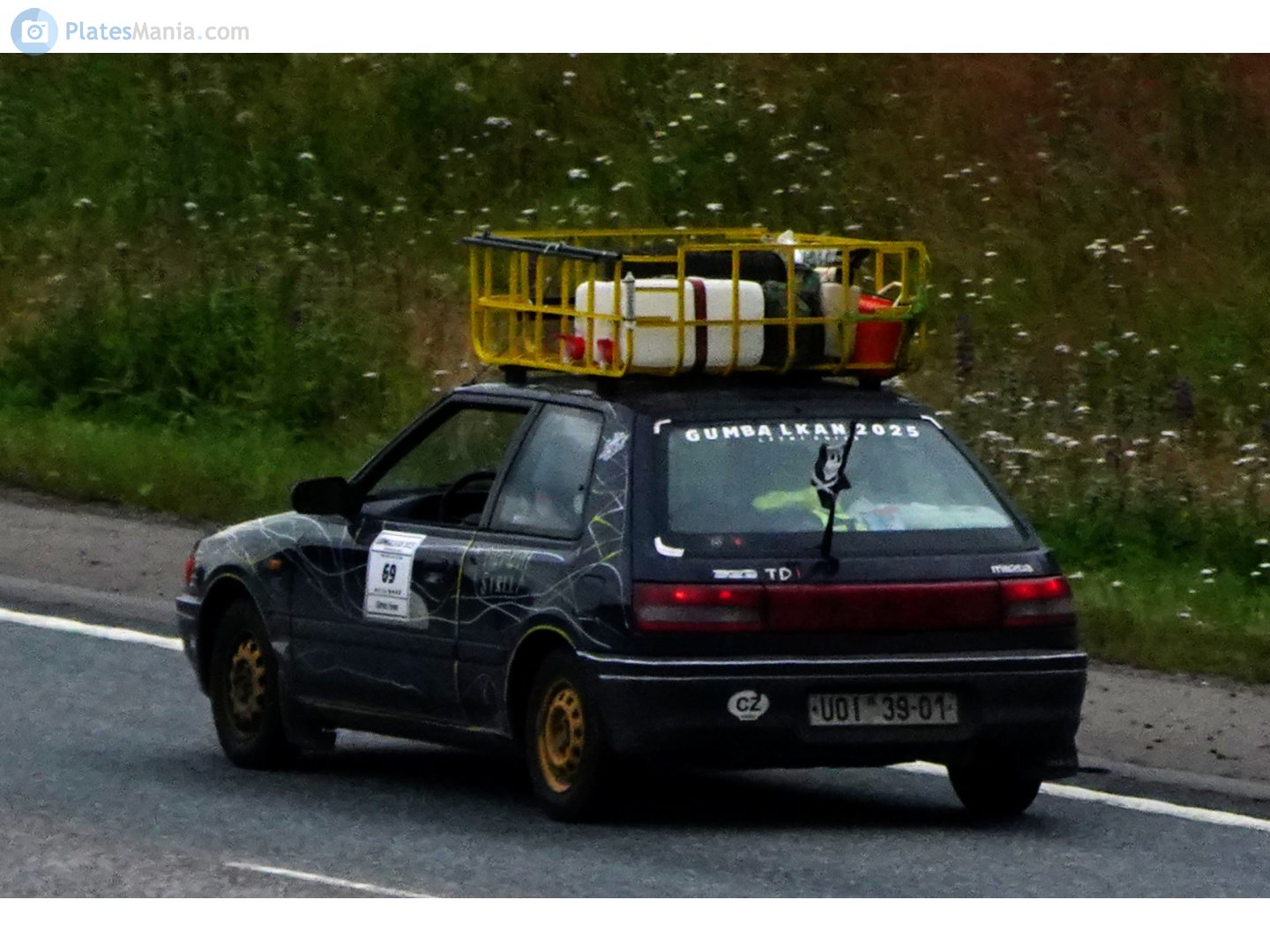 UOI 39-01, Mazda 323 