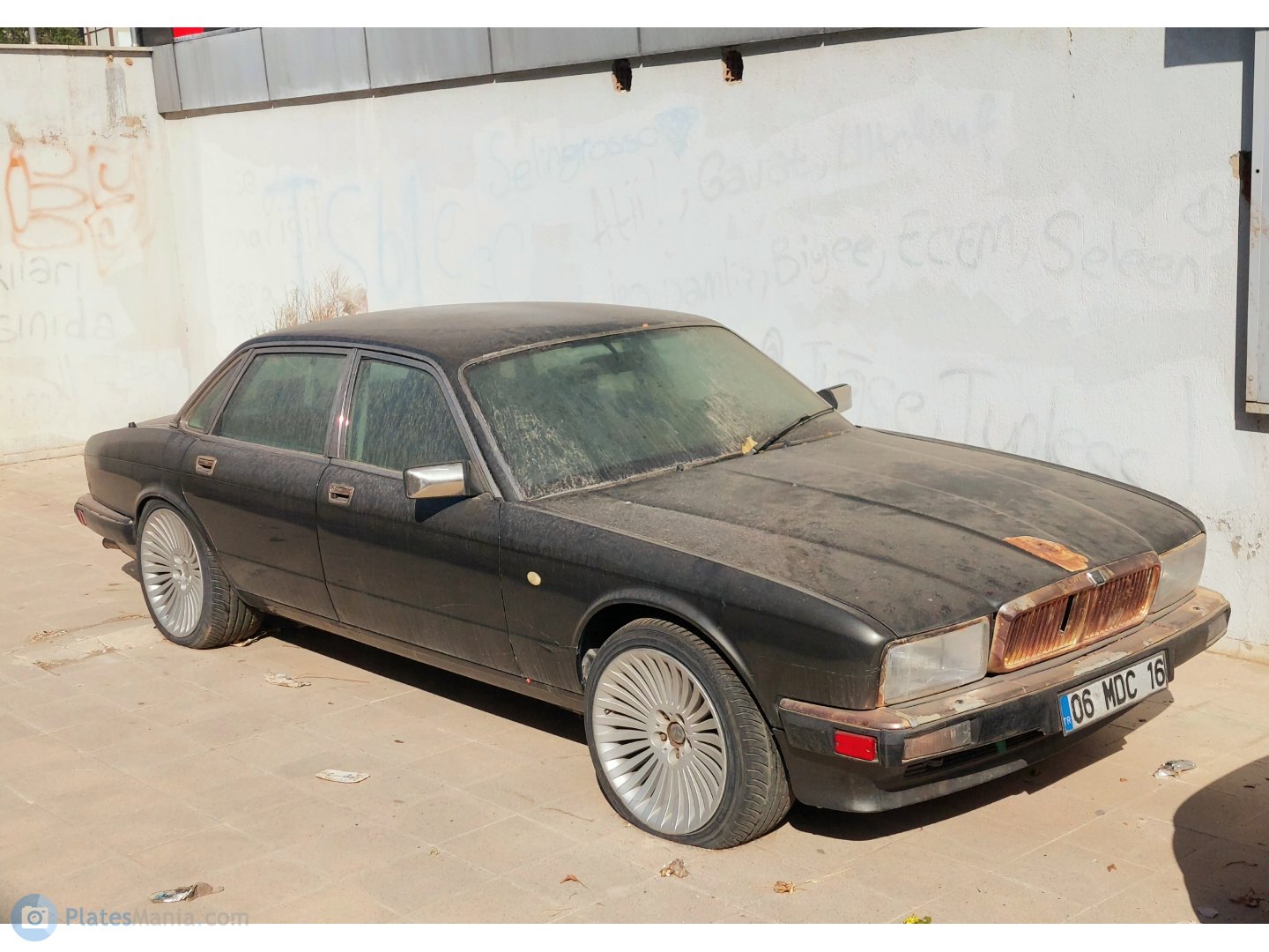 06 MDC 16, Jaguar Sovereign 1st gen (Series 3), 1983–1992