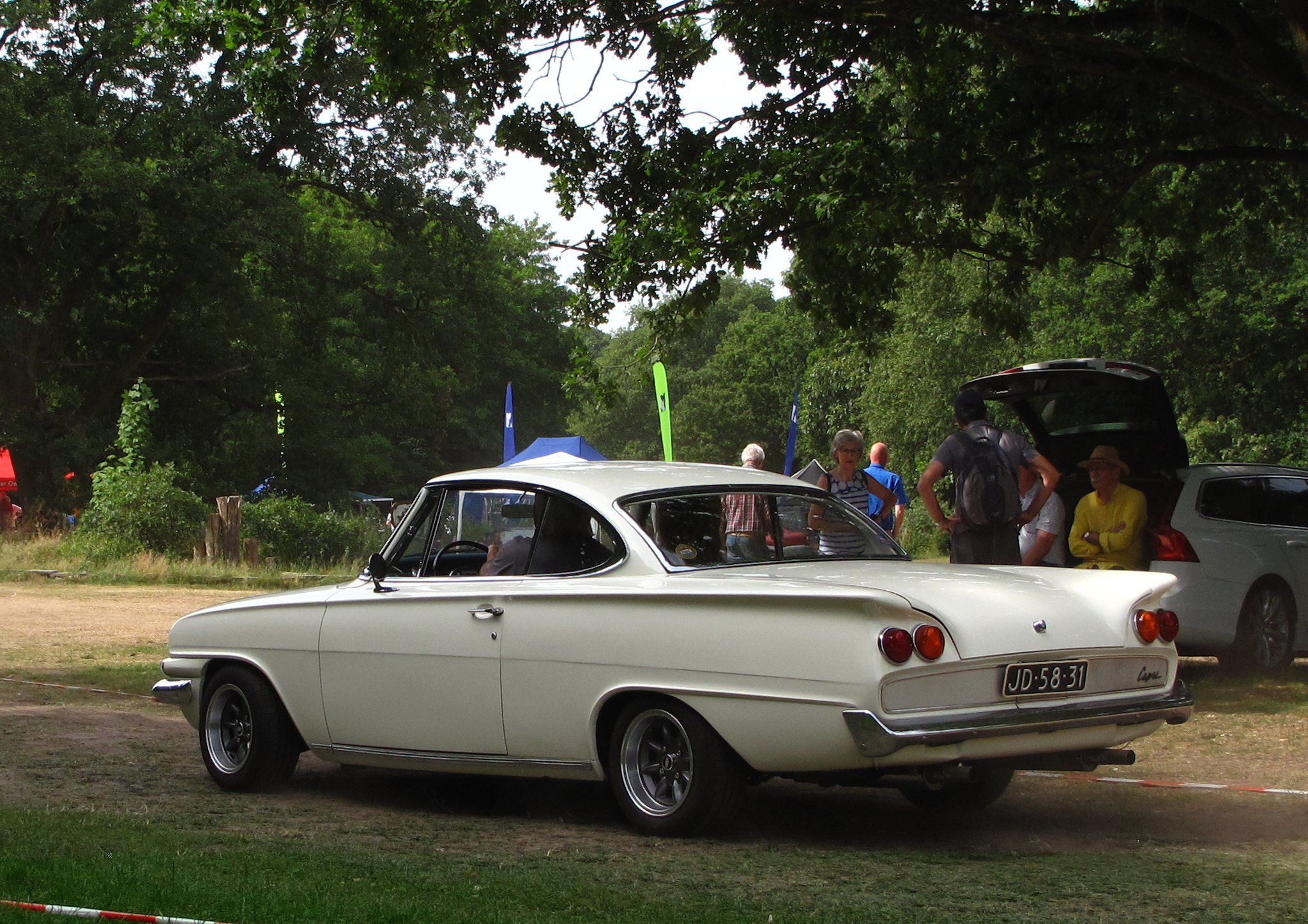 JD-58-31, Ford Consul 3rd gen Capri (335), 1961–1964