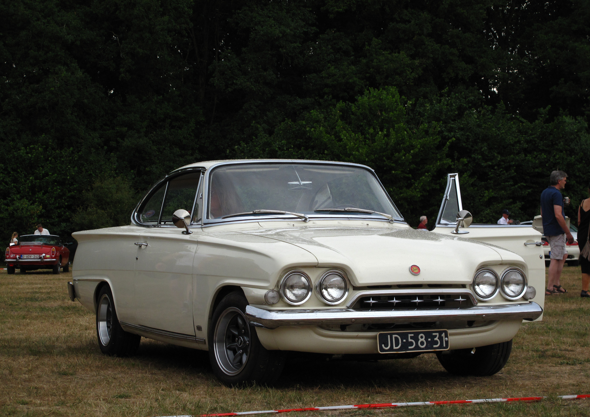 JD-58-31, Ford Consul 3rd gen Capri (335), 1961–1964