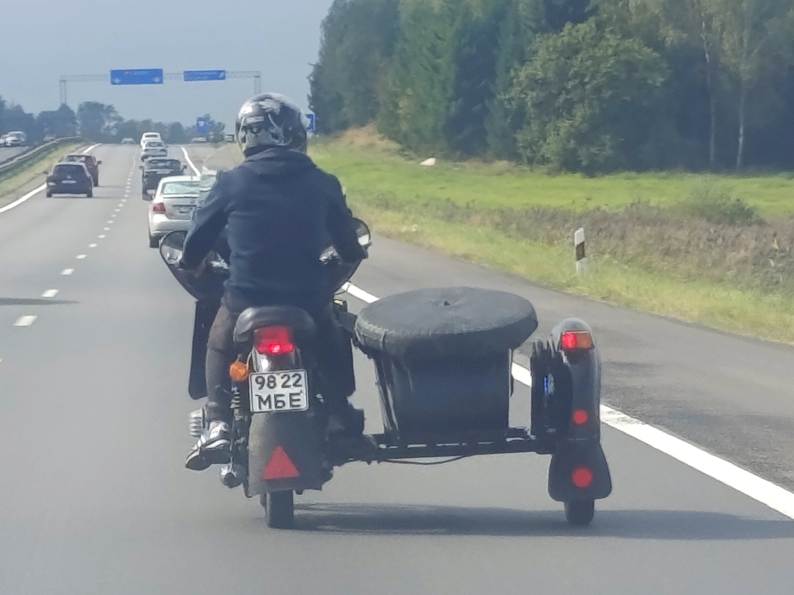 9822 МБЕ, Dnepr (KMZ) 