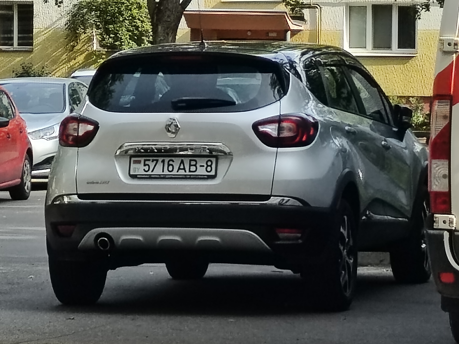 5716 AB-8, Renault Kaptur 1st gen (HHA), 2016–2022