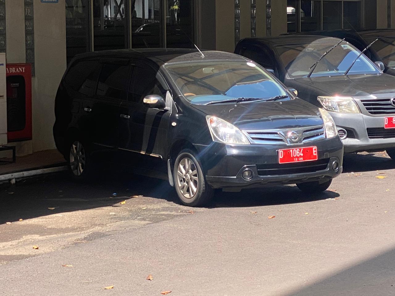 D 1064 E, Nissan Livina 1st gen Grand Livina (Geniss) (L10), 2006–2015