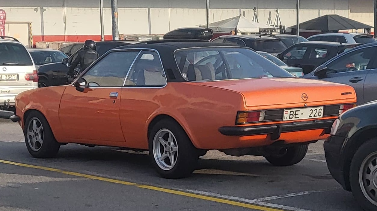 BE-226, Opel Commodore 2nd gen Coupé (B), 1972–1978