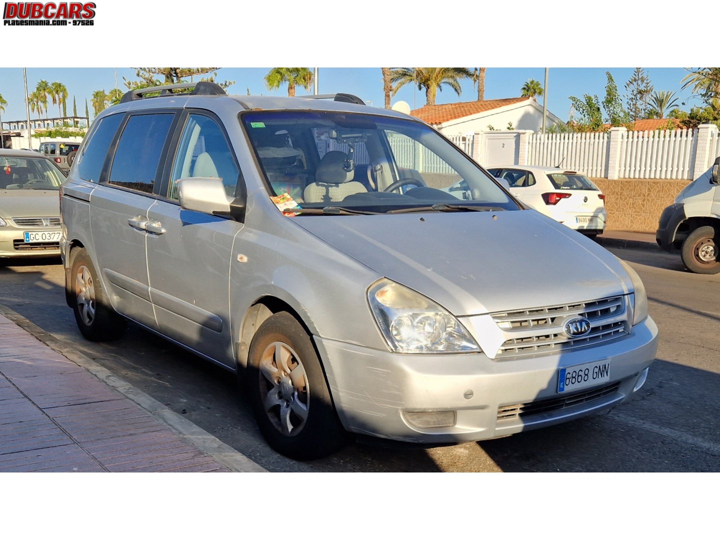 6868 GNN, Kia Carnival 2nd gen Grand Carnival (VQ), 2006–2014 (–2015 for AU-market)