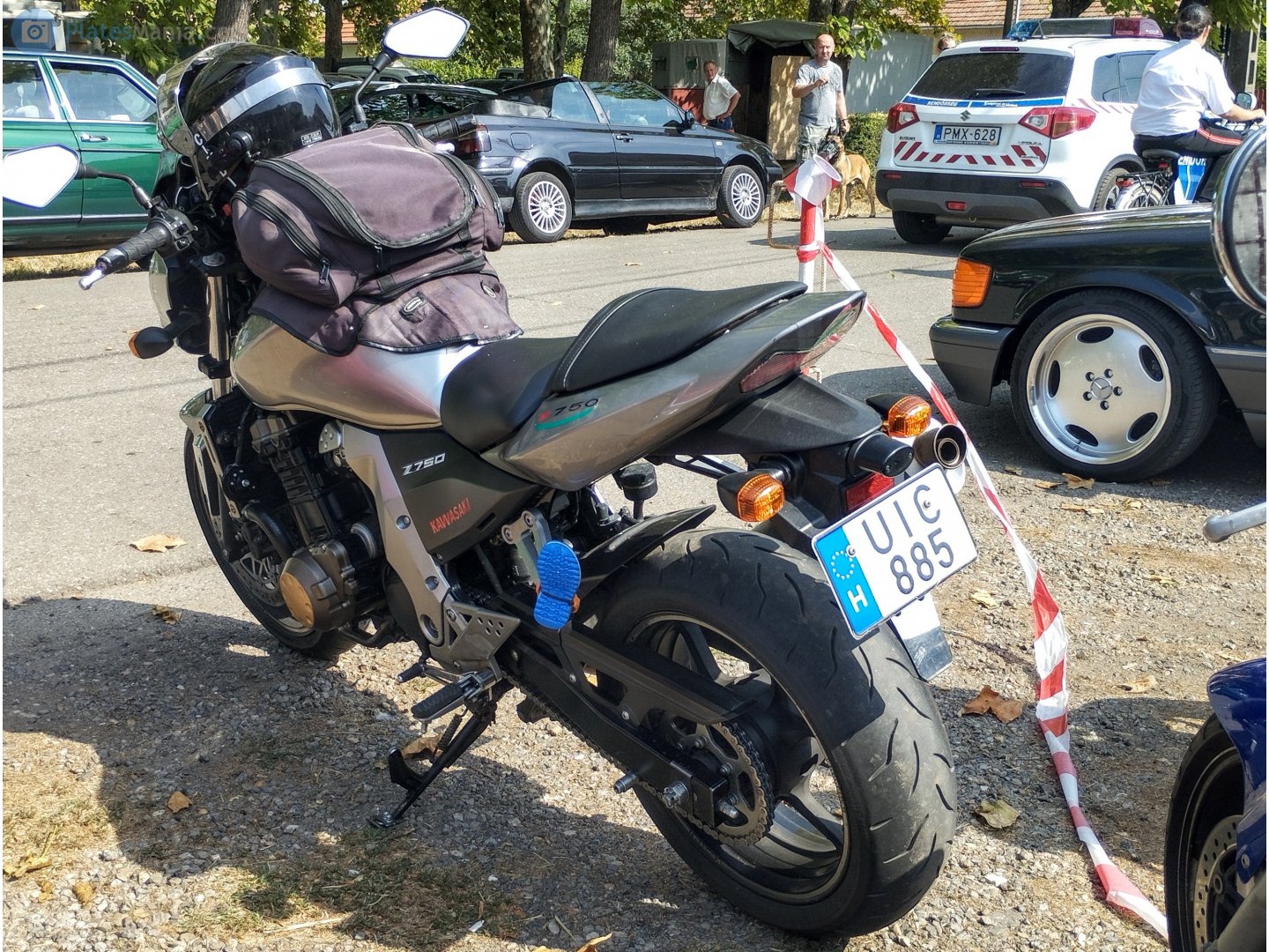 UIC-885, Kawasaki Z750 1st gen ZR750-J1, 2004–2007