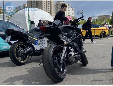 KA 0460 BO, Triumph Motorcycles Street Triple