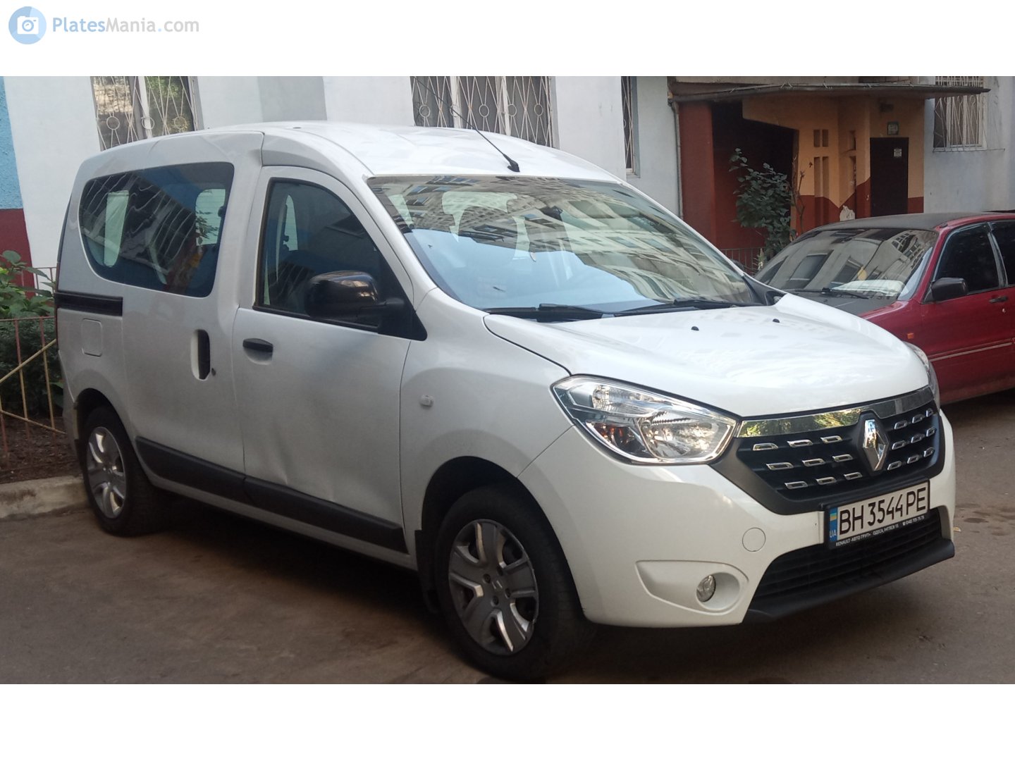 BH 3544 PE, Renault Dokker 1st gen MPV (K67), 2013–2021