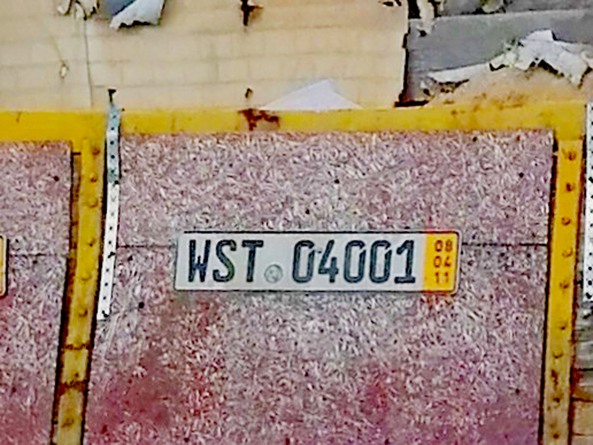 WST 04001, License plate without vehicle 